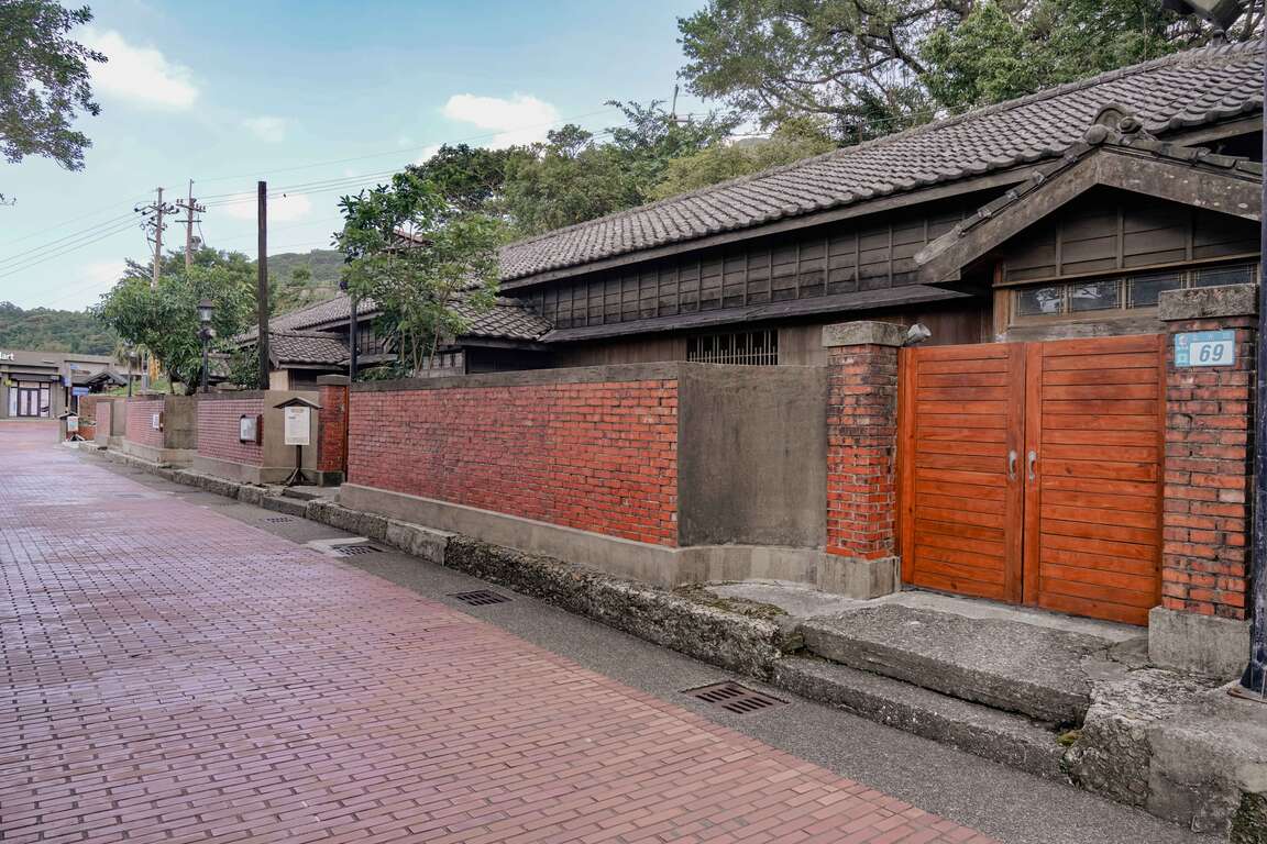 新北協拍中心今年推出金獎路線,涵蓋板橋、深坑、汐止、瑞芳、金山、淡水等地,深具懷舊氛圍的瑞芳黃金博物館四連棟日式建築,即吸引金鐘作品《生生世世》前來取景。