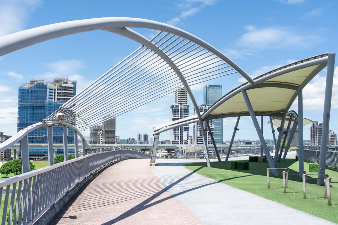 辰光橋喜鵲造型棚架