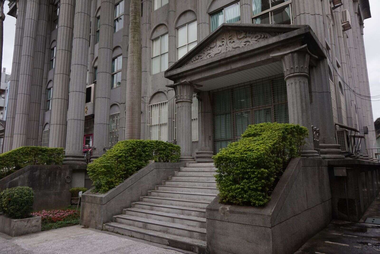 三峽區公所大門外觀