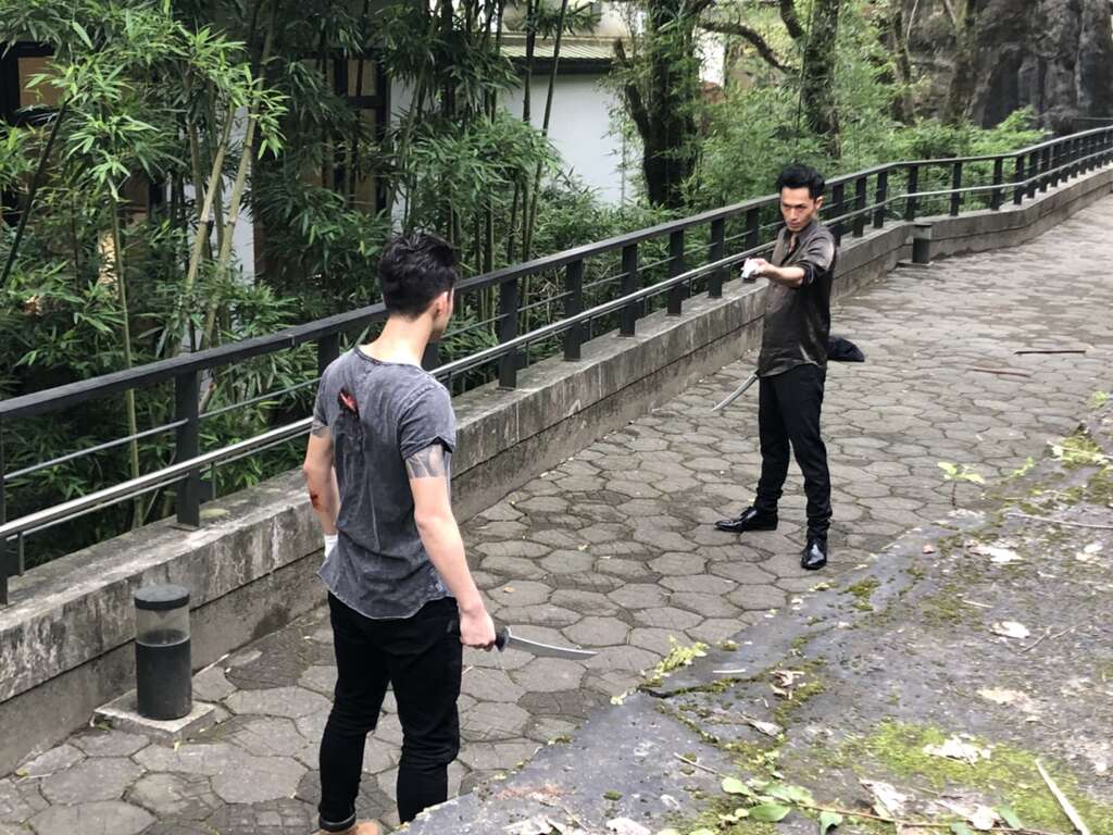 網路電影《東北插班生2虎嘯風生》拍攝腳色對峙