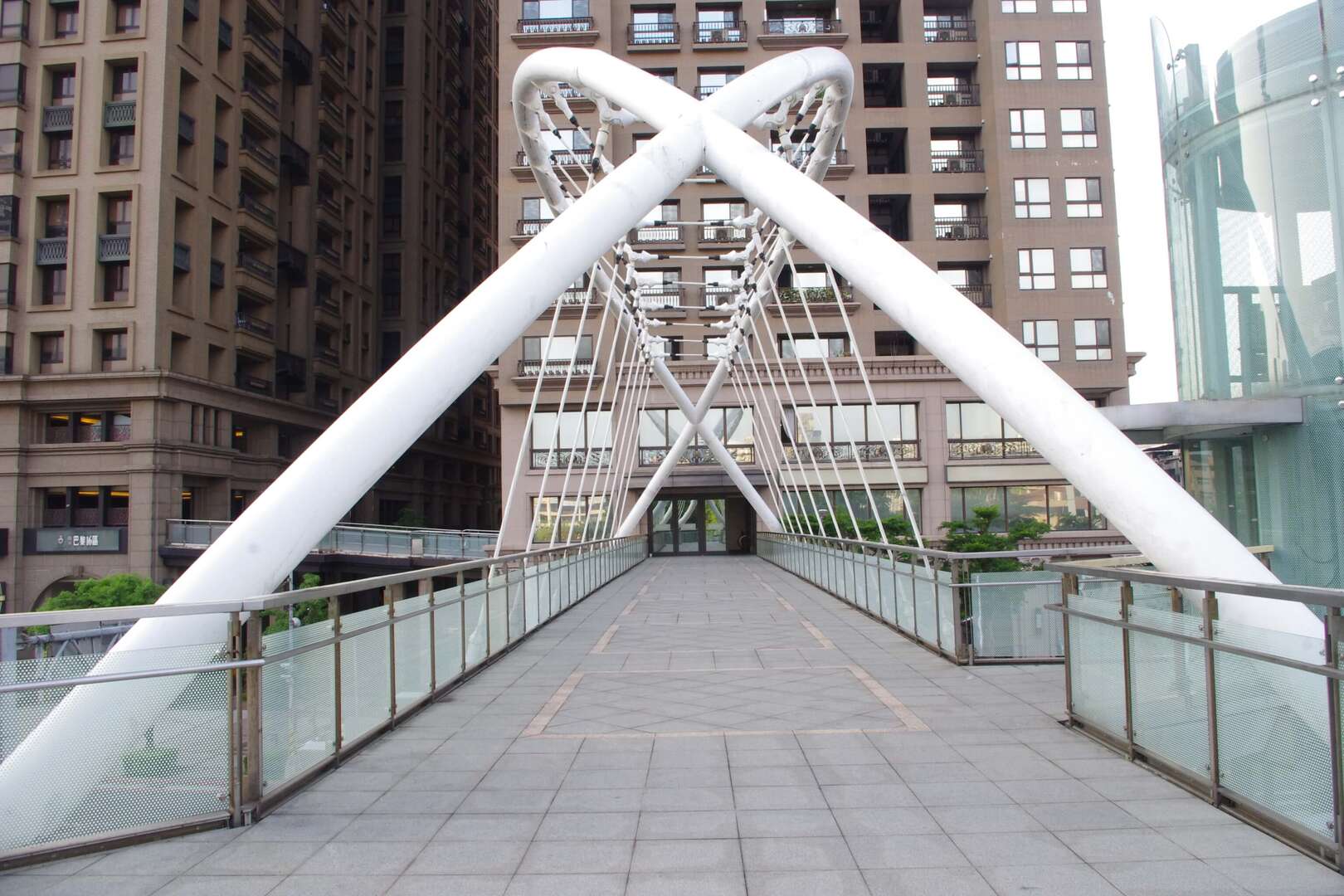 大馨空橋