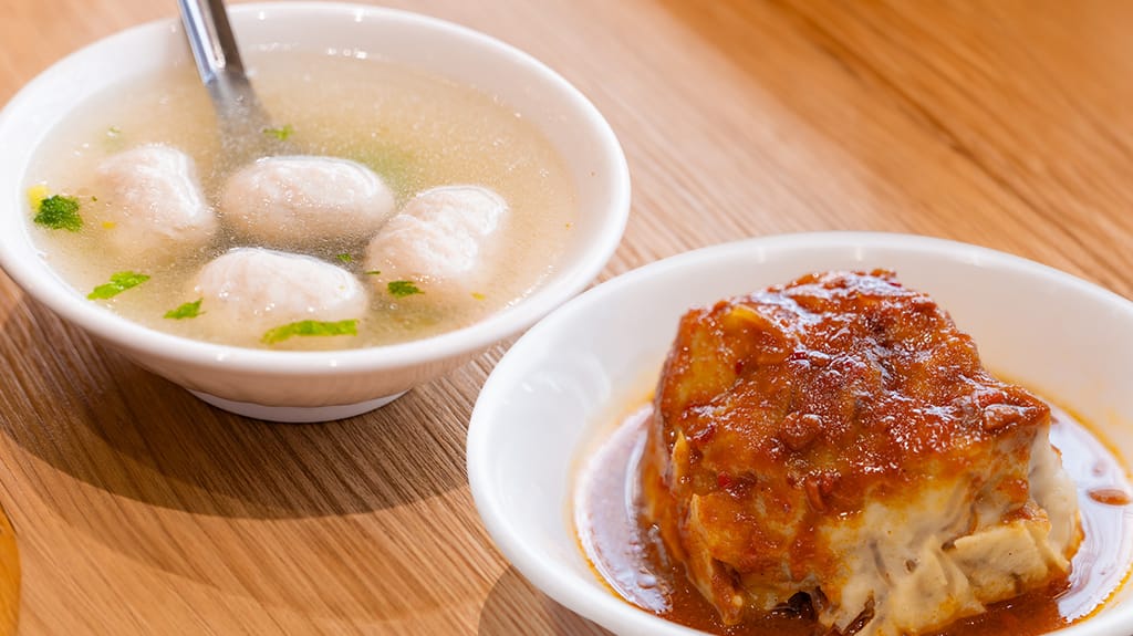 淡水阿給．魚丸湯